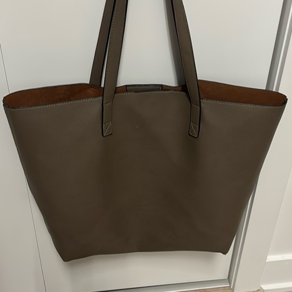 Simons Tote Purse